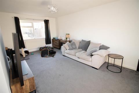 3 bedroom end of terrace house for sale, Belloc Avenue, South Shields NE34