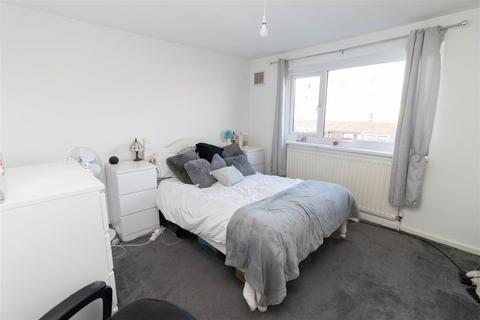 3 bedroom end of terrace house for sale, Belloc Avenue, South Shields NE34