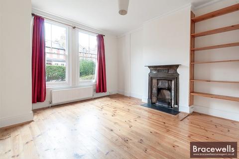 1 bedroom apartment to rent, South View Road, London N8