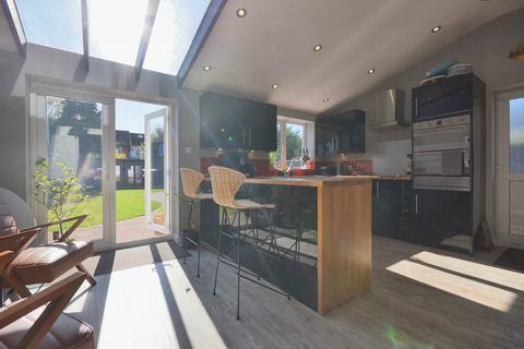 386 Gloucester Road, Cheltenham, GL51 7AS