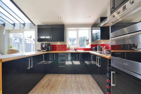 386 Gloucester Road, Cheltenham, GL51 7AS