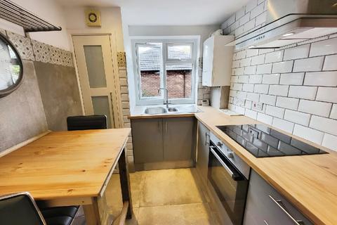 1 bedroom flat to rent, Ashton Lane, Sale, Greater Manchester, M33