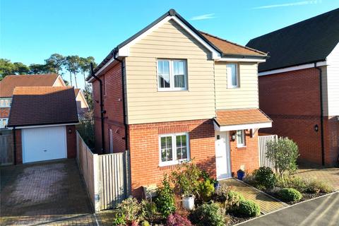 3 bedroom detached house for sale, Augustus Avenue, Fordingbridge, Hampshire, SP6