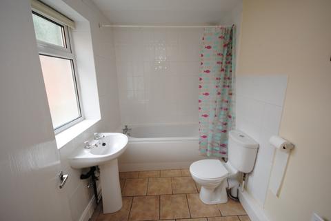 3 bedroom house to rent, Leopold Street, Leicestershire LE11