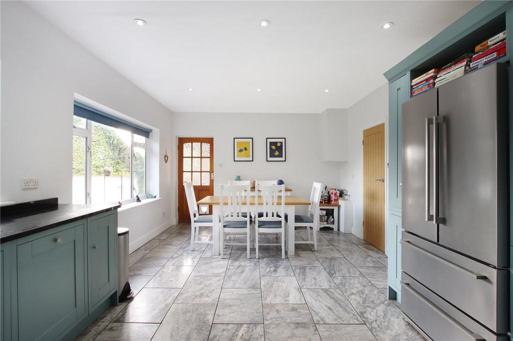 Kitchen/Breakfast Rm