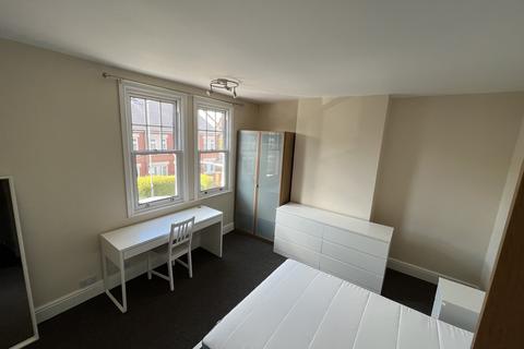 3 bedroom house to rent, George Street, Loughborough LE11