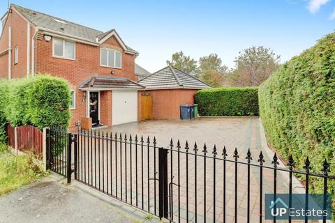 4 bedroom detached house for sale, Pebblebrook Way, Bedworth