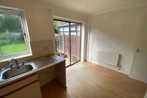 27 Bottomfield Close, Oldham, OL1 4AT