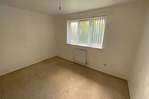 27 Bottomfield Close, Oldham, OL1 4AT