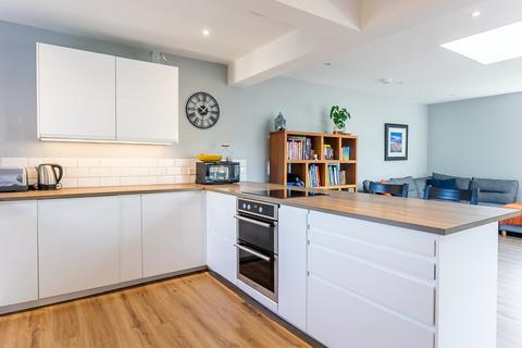 6 Bryce Road, Currie, EH14 5LU