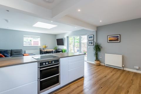 6 Bryce Road, Currie, EH14 5LU