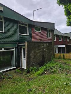 3 bedroom terraced house to rent, Lingcrest, Gateshead NE9