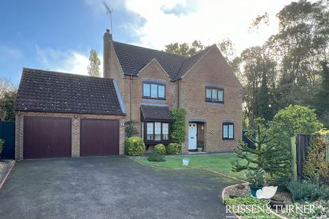 4 bedroom detached house for sale, Robin Hill, King's Lynn PE31