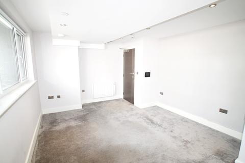 Studio to rent, Kingsway, Hove BN3