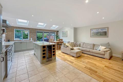 43 Branksome Avenue, Stanford-le-hope, SS17 8BD