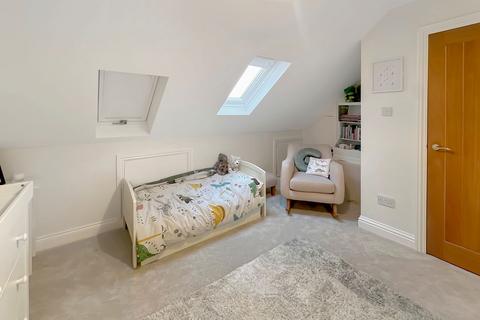 43 Branksome Avenue, Stanford-le-hope, SS17 8BD