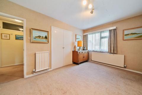 44 Beacon Hill, Dormansland, Lingfield, RH7 6RH