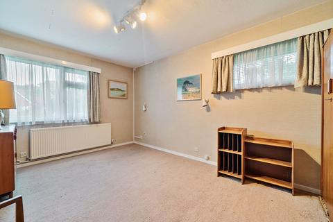 44 Beacon Hill, Dormansland, Lingfield, RH7 6RH