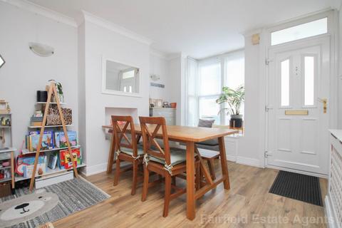 2 bedroom terraced house for sale, Southwold Road, Watford