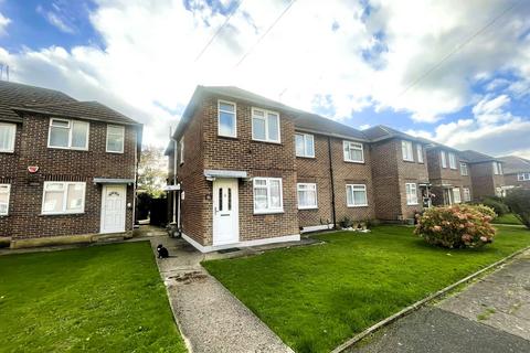 2 bedroom maisonette for sale, Mullion Close, Stopsley, Luton, LU2