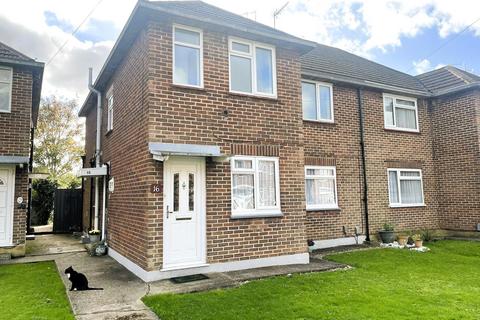 2 bedroom maisonette for sale, Mullion Close, Stopsley, Luton, LU2