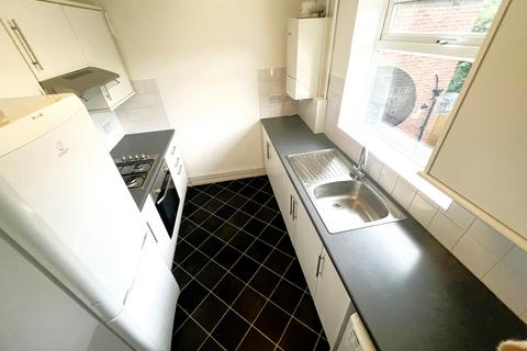 2 bedroom maisonette for sale, Mullion Close, Stopsley, Luton, LU2