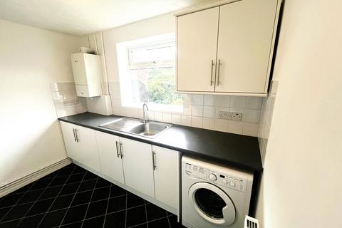 2 bedroom maisonette for sale, Mullion Close, Stopsley, Luton, LU2