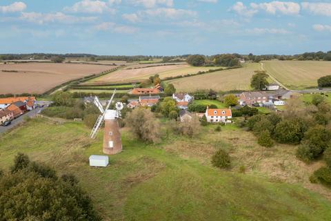 4 bedroom detached house for sale, Low Road, Billingford