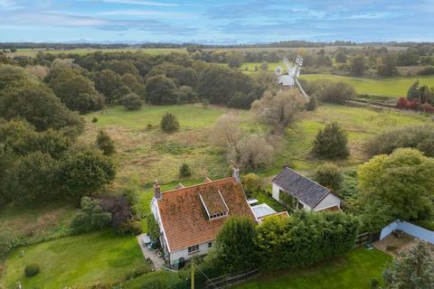 4 bedroom detached house for sale, Low Road, Billingford