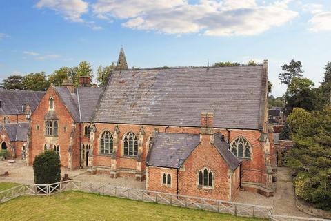 5 bedroom terraced house for sale, St. Clare's Chapel, Darlington, DL3