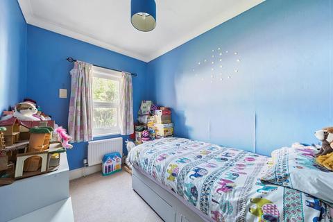 3 bedroom flat for sale, Northwood,  Middlesex,  HA6