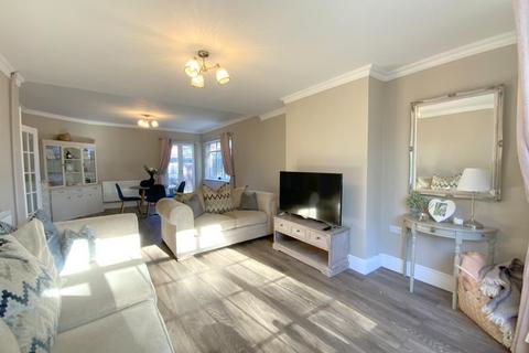 113 High Street, Waltham, Grimsby, DN37 0PN