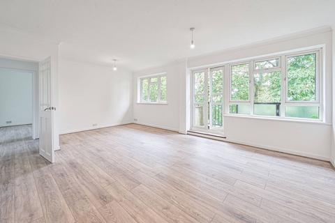 2 bedroom flat for sale, Fairway Court, Barnet, EN5