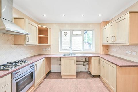 2 bedroom flat for sale, Fairway Court, Barnet, EN5