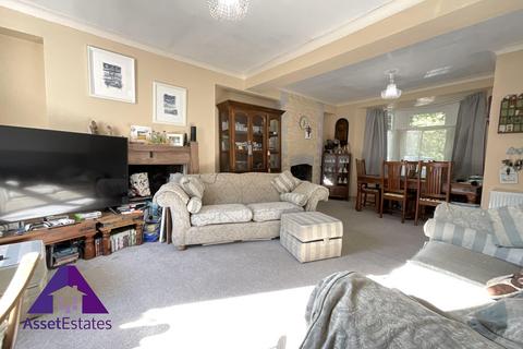 4 bedroom end of terrace house for sale, Woodland Terrace, Aberbeeg, Abertillery, NP13 2EW