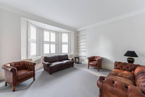 3 bedroom flat to rent, Cadogan Court Gardens, D'Oyley Street, Chelsea, London, SW1X