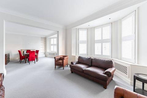 3 bedroom flat to rent, Cadogan Court Gardens, D'Oyley Street, Chelsea, London, SW1X