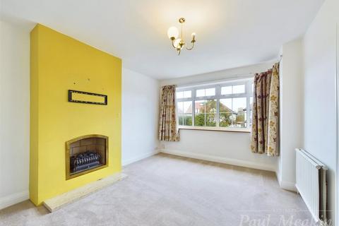 3 bedroom semi-detached house to rent, Benhurst Gardens, South Croydon, Surrey