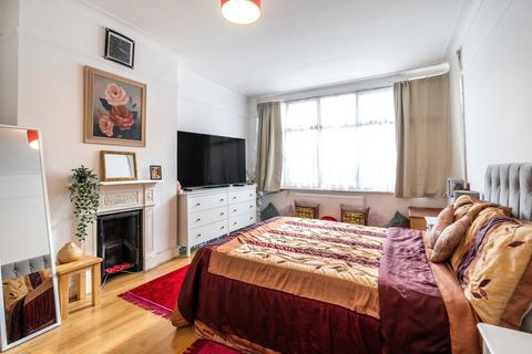 3 bedroom terraced house for sale, Southbrook Road, London SW16