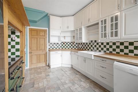 40 Langholm Crescent, Darlington, DL3 7SX