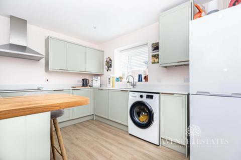8 Coppice View, Bournemouth, BH10 6AU