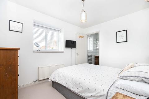 8 Coppice View, Bournemouth, BH10 6AU