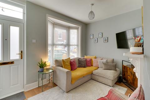 2 bedroom house for sale, Sutherland Road, Southsea