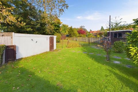 1 bedroom semi-detached bungalow for sale, Birchwood Fields, Tuffley, Gloucester