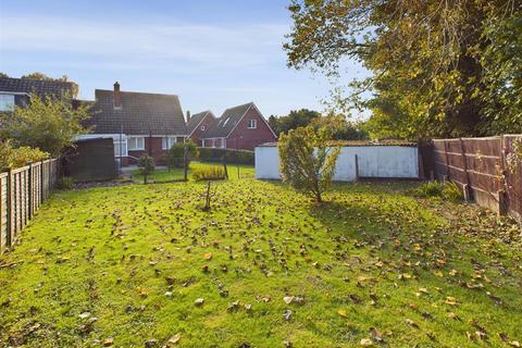 1 bedroom semi-detached bungalow for sale, Birchwood Fields, Tuffley, Gloucester