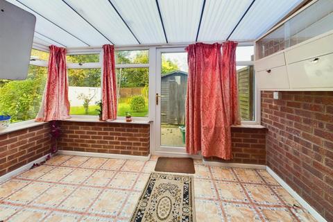16 Birchwood Fields, Tuffley, Gloucester, GL4 0AL