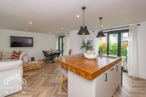 4 bedroom semi-detached house for sale, Greenhey, Lytham
