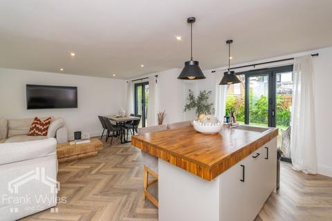 4 bedroom semi-detached house for sale, Greenhey, Lytham