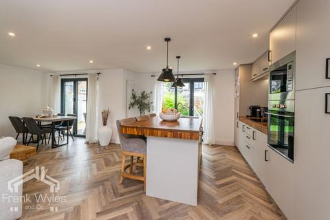 4 bedroom semi-detached house for sale, Greenhey, Lytham
