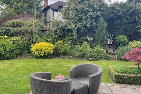 Waterside Lodge Waterside, Radlett, WD7 7DY